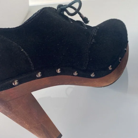 Banana Republic Black Suede Lace Up Heeled Boots, Sz 8 - Picture 8 of 10